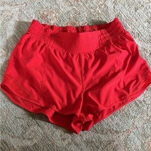 Lululemon Hotty Hot Shorts Sz 8 in Carnation Red